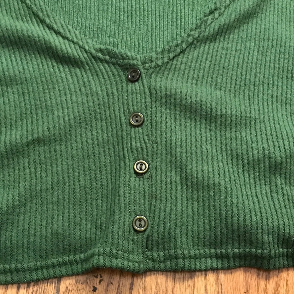Crop top - Picture 3 of 3